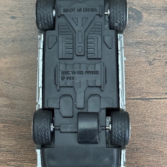 BACK TO THE FUTURE DeLorean Time Machine Car Metal Diecast Silver 4" - Picture 2 of 11